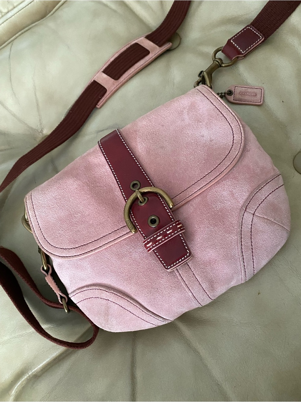 SALE! Authentic Coach Soho Pink Suede Crossbody Wide Strap Flap Leather - Picture 3 of 16
